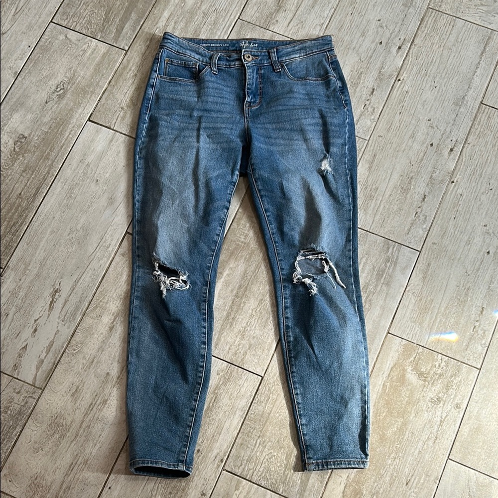 [Style & Co.] “Curvy Skinny Leg” Jeans - Size 4